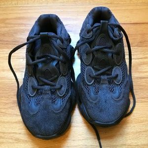 Adidas Yeezy 500 Utility Black Sz 4 M, fits 5.5 W